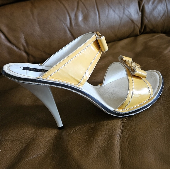 Women's Louis Vuitton Yellow Leather Metallic Gold High-End Sandals Size 6 US - Picture 7 of 16